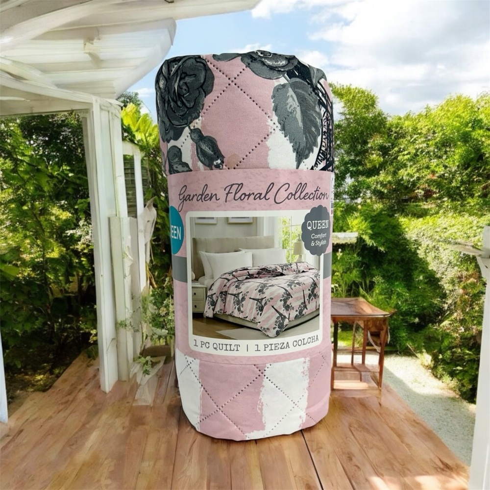 Garden Floral Collection Pink Quilt by